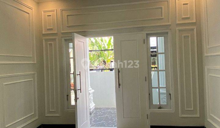 Rumah baru modern klasik Gentan Sukoharjo 2