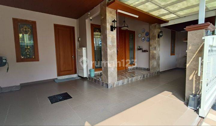 Rumah Cantik Full Furnished Siap Pakai Solo Baru 2