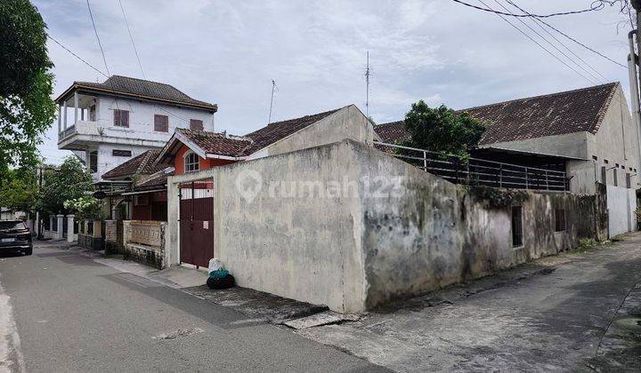 Rumah Nyaman 2 Kavling Dekat Stadion Manahan Solo 2