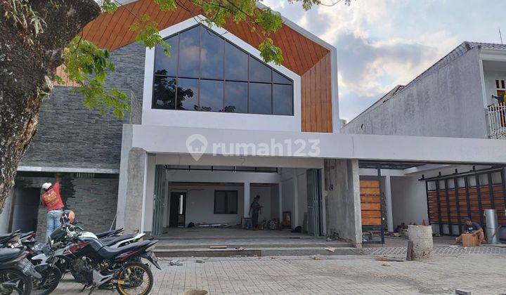 Rumah Baru Dan Tempat Usaha Fully Furnished Mojolaban 1