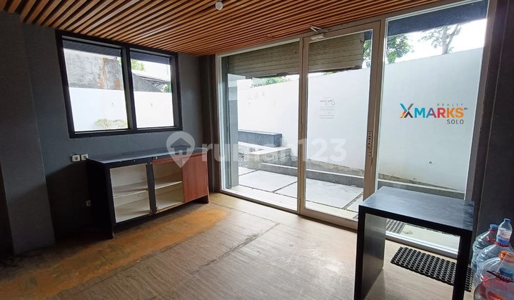 Ruang Usaha Strategis Daerah Kuliner Siap Cuan Manahan Solo Ruang Usaha Strategis Daerah Kuliner Siap Cuan Manahan Solo