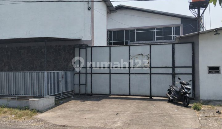 Gudang Bekas Pabrik Snack Daerah Tasikmadu