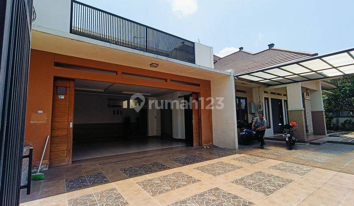 Rumah Modern Minimalis Dekat Solo Square Mall Jajar 1