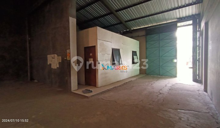 Murah Gudang Bonus 3 Ruko Akses Kontainer Kadipiro Banjarsari