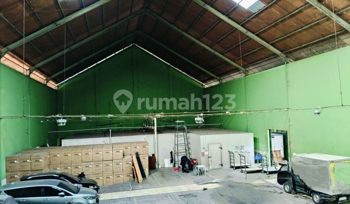 Warehouse and Office with Extensive Parking and Container Access in Grogol, Sukoharjo