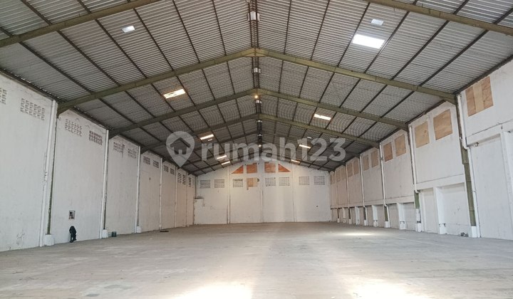 Container Access Warehouse Wide Parking Space Grogol Solo