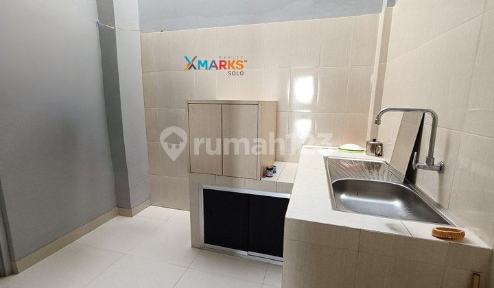 Good Shop with Wide Parking Space in the City Center of Serengan Area. Good Shop with Wide Parking Space in the City Center of Serengan Area.