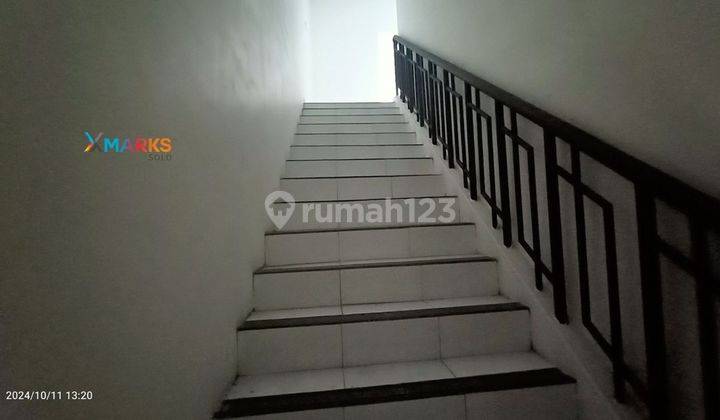 Ruko Strategis Daerah Perniagaan Jalan Utama Solo Baru 2