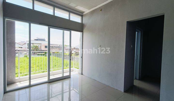 Rumah Modern Minimalis 2lt Di Cluster Juanda Dekat Kampus Uns Solo 2