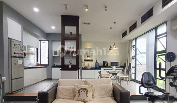 Rumah Minimalis Modern Tengah Kota Keratonan 2