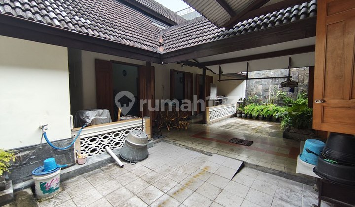 Ruang Usaha Sekaligus Rumah Akses Jalan Besar Slamet Riadi