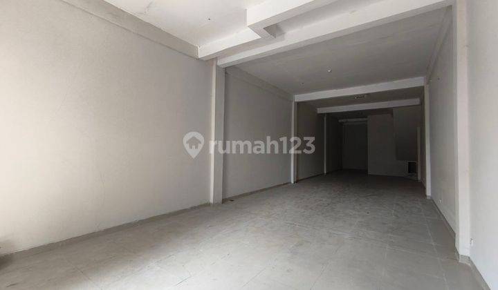 Ruko 2 Lantai Parkir Luas Di Komplek Ruko Nusukan 2