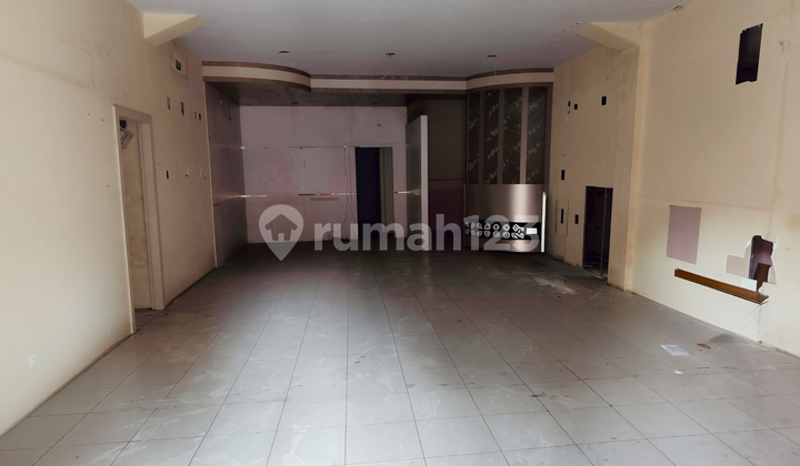 Shophouse in a Strategic Location, Serengan Trading Area Shophouse in a Strategic Location, Serengan Trading Area