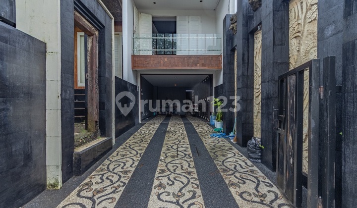 Rumah Modern 5 Kamar Tidur Di Renon Area Pusat Kota Bpf1396 2