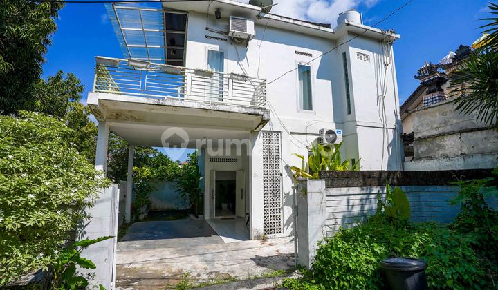 RUMAH MODERN MINIMALIS SIAP HUNI DI NUSA DUA BPF1530