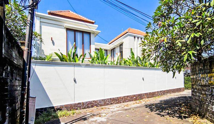 LUXURY MODERN HOUSE TYPE 296 IN SANUR 2