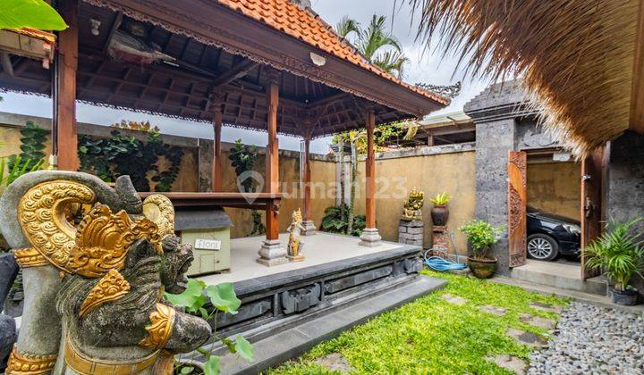 Spacious 3 Bedroom Balinese House In Sanur Strategic Area 1