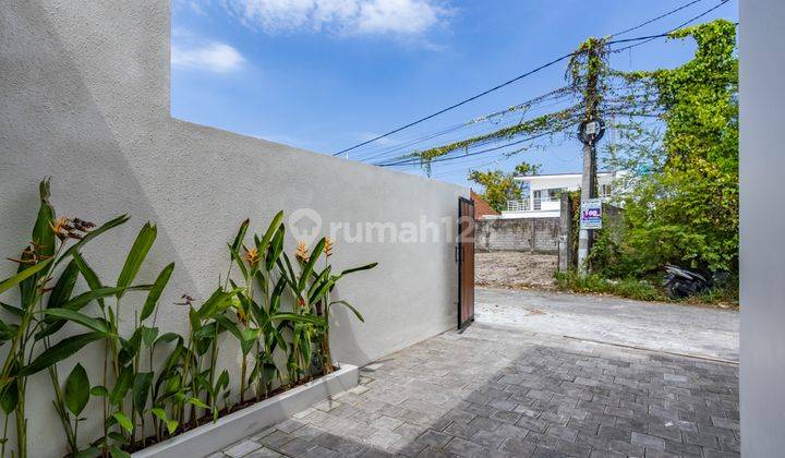 Modern Mediterranean 3BR Villa in Batur Sari Area, Sanur Bali 2