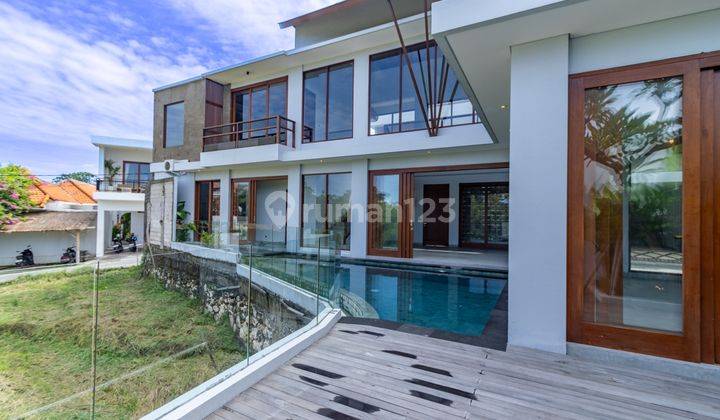 Villa Mewah 4BR SHM Di Canggu Area Strategis 1