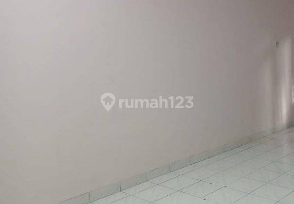 Dijual Apt Center Point Bekasi Barat, 2br Unfurnish, Lb. 35 M2, Lantai 1 View Garden Coffee Shop 1