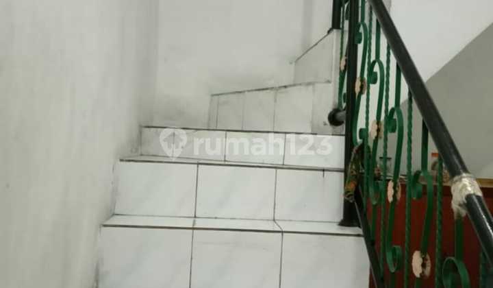 Disewakan Ruko Pondok Indah, Lt. 157 M2, Lb 202 M2, 2.5 Lantai, Jakarta Selatan 1