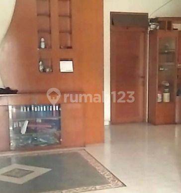 Dijual Rumah di Citra Garden 2, Lt.255m2, Kt.3+1, Semi Furnish, Bisa Untuk Usaha, Posisi Hoek, Jakarta Barat 2