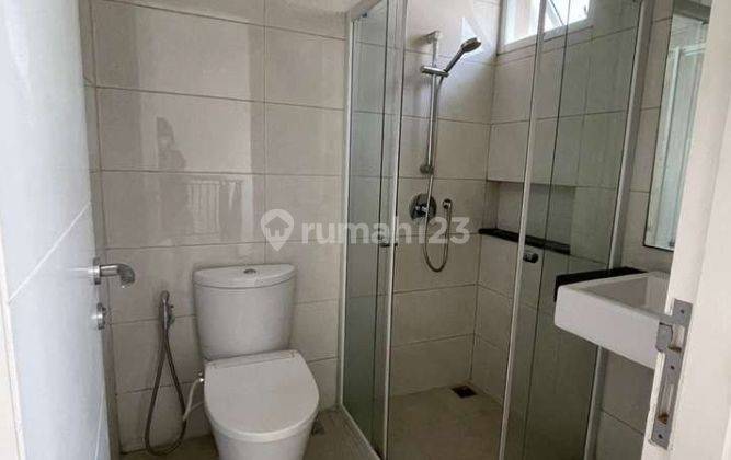 Disewakan Rumah di Green Lake City, Cluster Australia, lebar 6, 3Kt, 2 lantai, Tangerang  2
