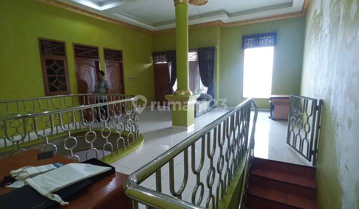 Dijual rumah secondary full furnish 2 lantai masih bagus dan layak huni