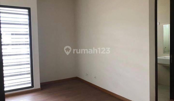 Rumah 2 Lantai siap Pakai Lokasi Strategis Dekat ICE BSD Dan Mozia BSD  Rumah Unfurnished SHM - Sertifikat Hak Milik di BSD city  Eminent , BSD City 2