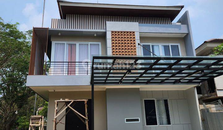 Rumah Mewah Bangunan Mandiri Baru Jadi 2,5 Lantai Furnished Bsdcity  1