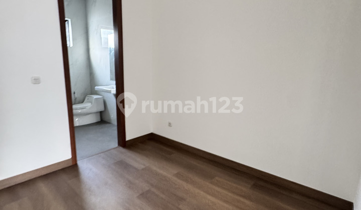 Dijual Cepat Rumah di Brand New Foresta BSD 2