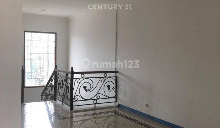 Rumah Hoek 2 Lantai Nyaman Dan Aman Di Duren Sawit NS0144 2