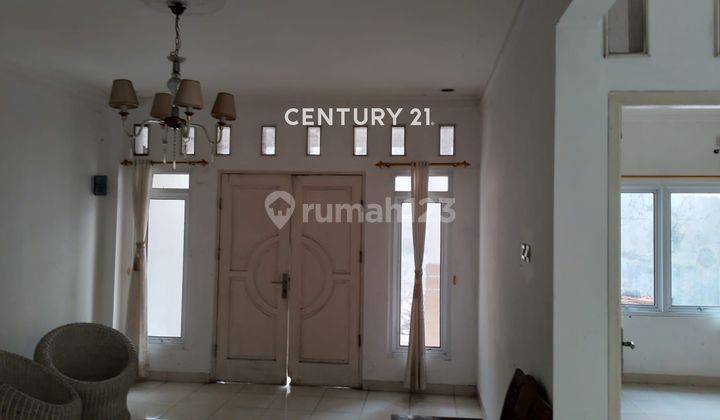 Rumah 2 Lantai Lokasi Strategis Bebas Banjir Di Kramat Jati S8146 2