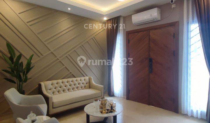 Rumah Modern 3 Lantai  Lokasi Strategis Di Pancoran NS0084 1