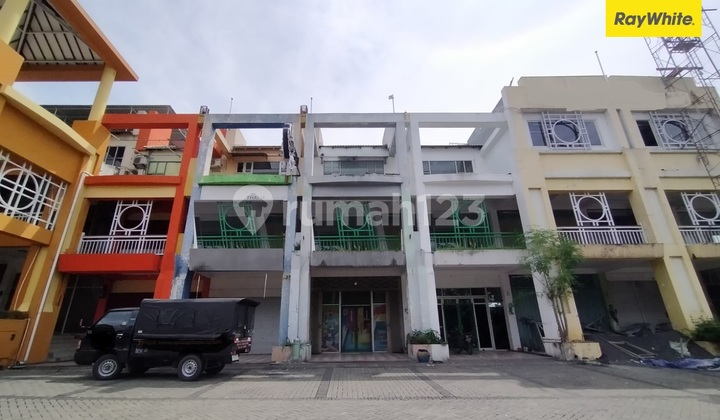 Disewakan Ruko 3 Lantai Strategis Citra Raya Citraland Surabaya