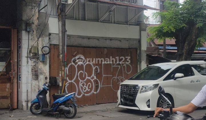 Disewakan Ruko Strategis Area Komersial di Jalan Waspada Surabaya 1