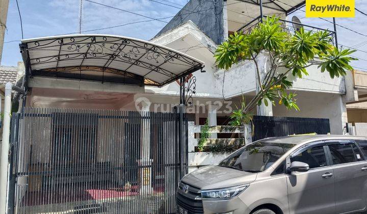 Disewakan Rumah 2 Lantai di Simpang Darmo Permai Selatan Surabaya 1