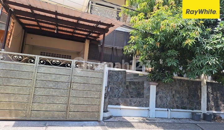 Dijual Rumah 2 Lantai SHM di Klampis Semolo Barat Surabaya 1