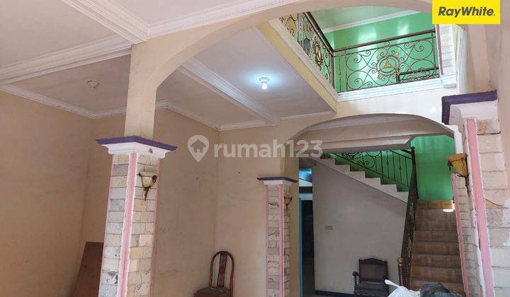 Dijual Rumah 2 Lantai SHM di Manukan Peni Surabaya 2