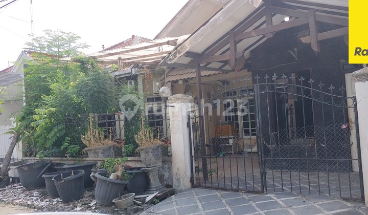 Dijual Rumah SHM di Taman Pondok Indah Wiyung Surabaya 1