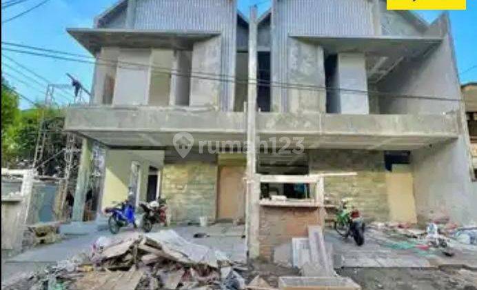 Dijual Rumah 2 lantai di Manyar Tirtoyoso Utara Surabaya 2