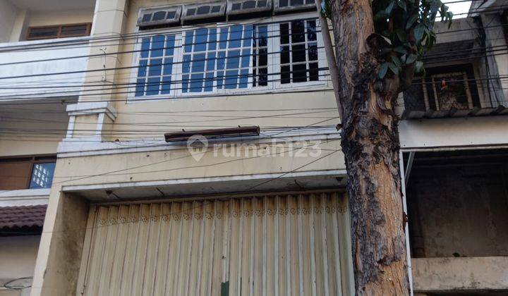 Disewakan Ruko 3 Lantai Pusat Kota di Jl Undaan Kulon Surabaya 1