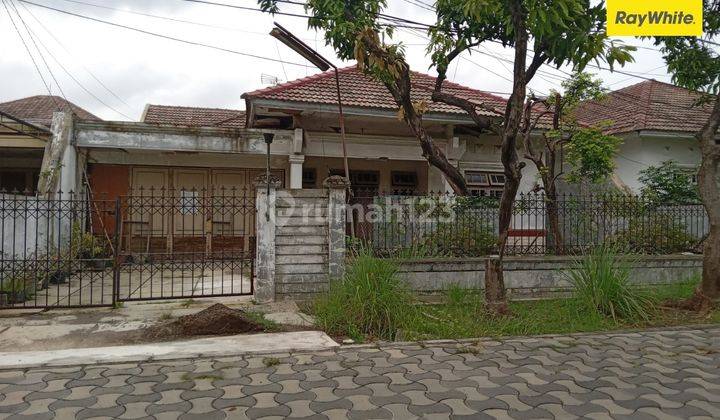 Dijual Rumah Hitung Tanah di Manyar Indah Surabaya 1