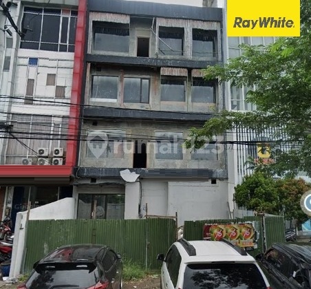 Disewakan Ruko 4 lantai di Jl Dr Ir H Soekarno Surabaya