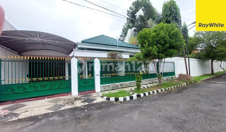 Disewakan Rumah 2 lantai di Taman Darmo Baru Surabaya 1