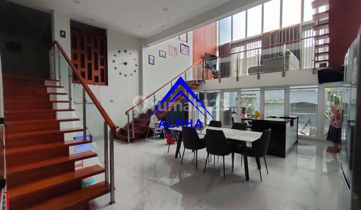 Jual Cepat Rumah Mewah di Turangga Bandung Ada Swimming Pool