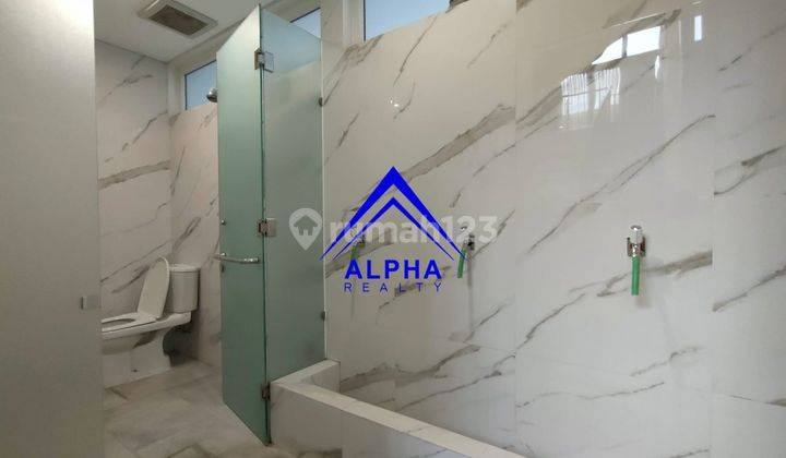 Jual Cepat Rumah Mewah di Turangga Bandung Ada Swimming Pool