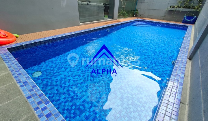 Jual Cepat Rumah Mewah di Turangga Bandung Ada Swimming Pool