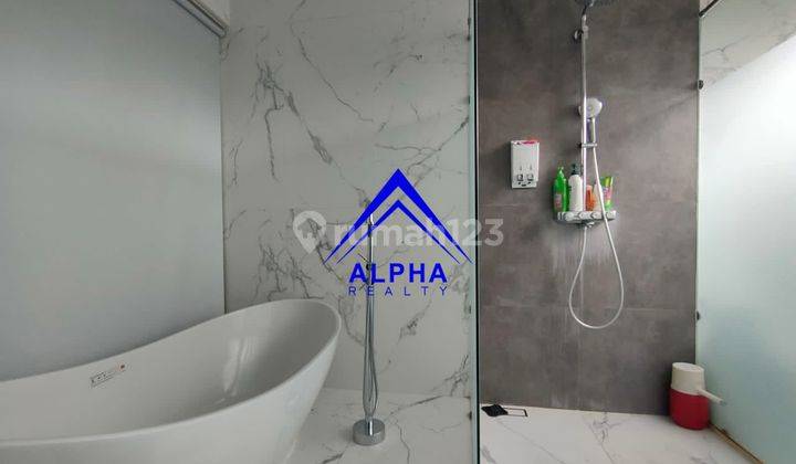 Jual Cepat Rumah Mewah di Turangga Bandung Ada Swimming Pool