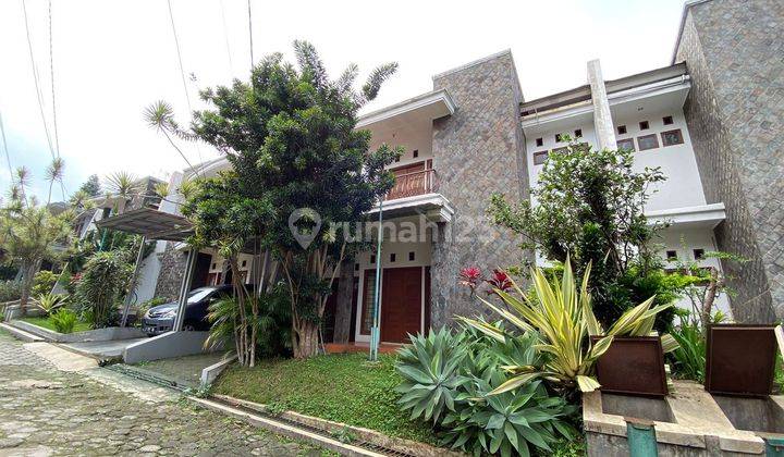 Jual Cepat Murah Rumah Megah di Cigadung Sayap Dago Bandung 1